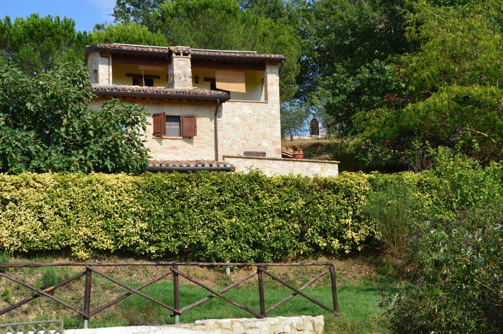 Agriturismo Bio Tra Cielo E Terra Appartement Grutti Buitenkant foto