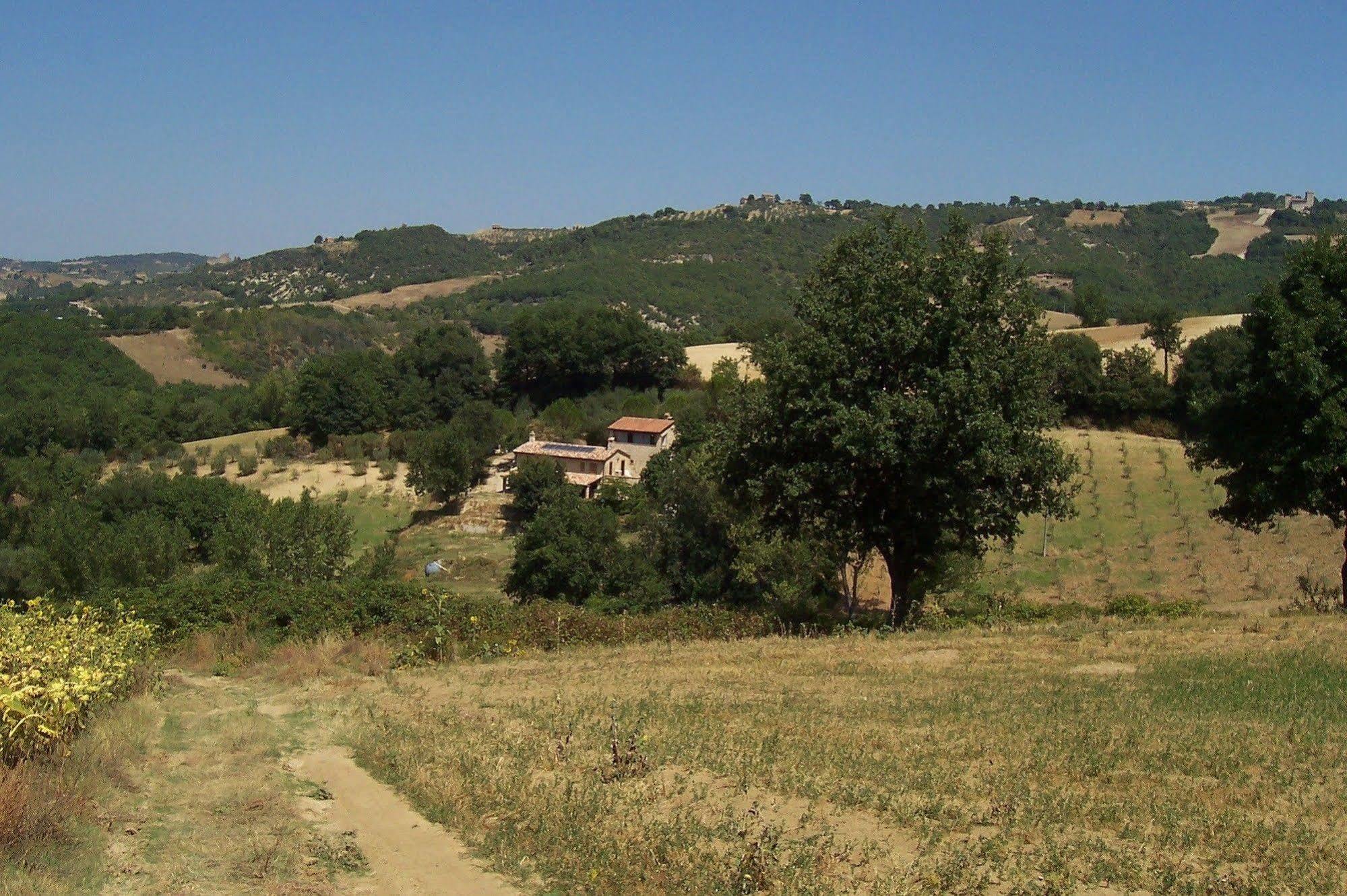 Agriturismo Bio Tra Cielo E Terra Appartement Grutti Buitenkant foto